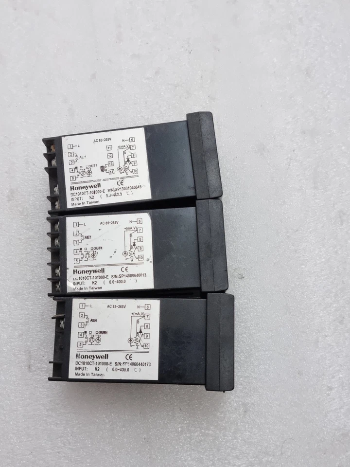 Honeywell DC1010CT-101000-E Temperature Controller Ac 85~265V Used-Tested